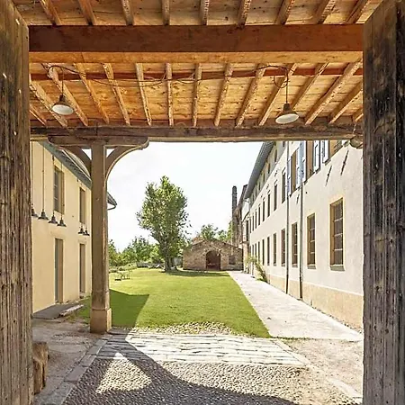 Bed and Breakfast Ancienne Fabrique De Soie A La Galiciere Chatte
