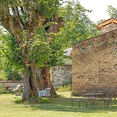 Ancienne Fabrique De Soie A La Galiciere Bed and Breakfast