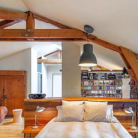 Ancienne Fabrique De Soie A La Galiciere Bed and Breakfast Chatte